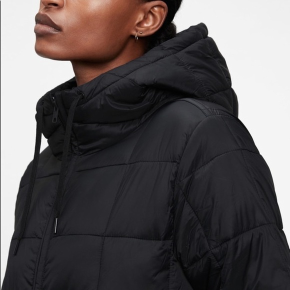 NWT GAP 100% Recycled Nylon Relaxed Lightweight Puffer Jacket/ NAVY BLUE - Picture 4 of 5